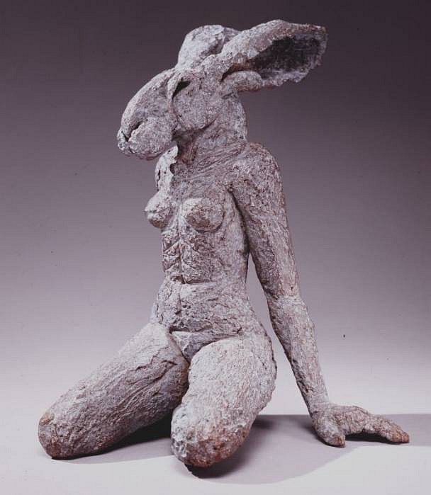Sophie Ryder, Sitting Lady Hare
2001, Bronze
